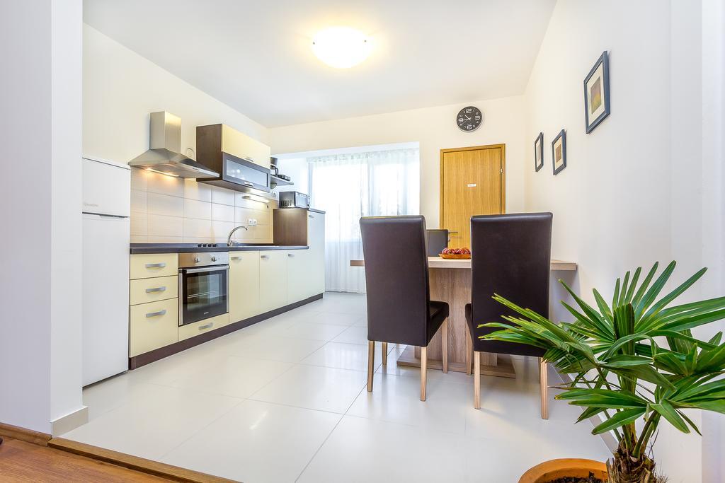 Penthouse Castropola Apartment ห้อง รูปภาพ